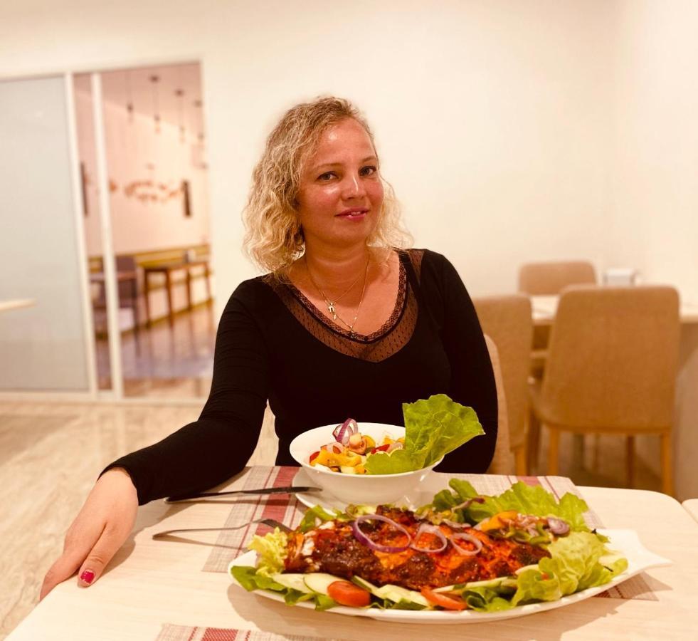 Dacha Thoddoo Hotel Bagian luar foto